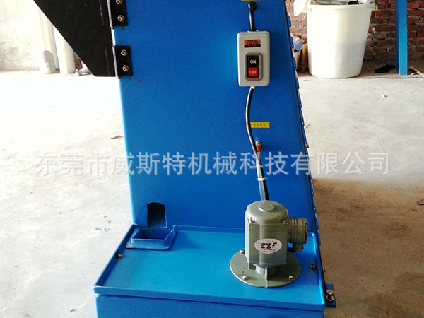 手推自動噴水機